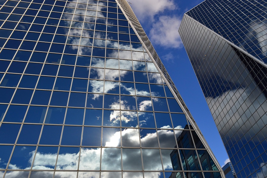 COMMERCIAL AUTOMATION INCREASES PRODUCTIVITY & CREATES VIBRANT SPACES   