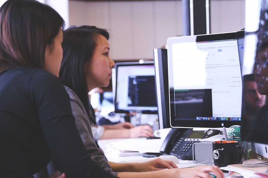 How Technology Helps You Resolve Common Office Complaints