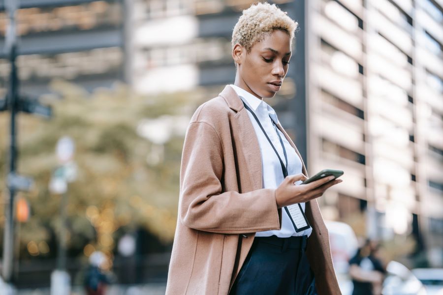HOW AN EMERGENCY COMMUNICATION SYSTEM PROTECTS STUDENTS & STAFF