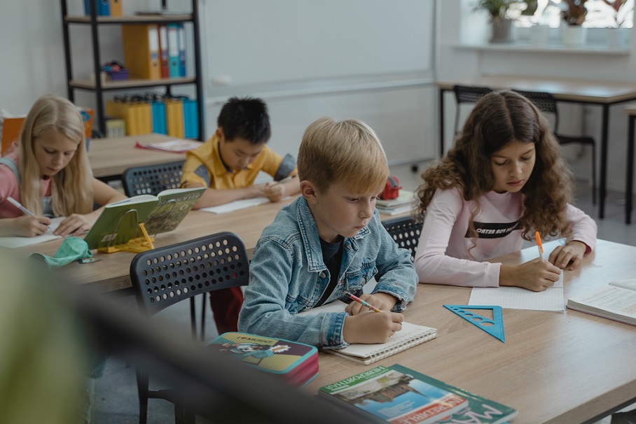 The Latest Silent Alarm System Technology Supports School Security