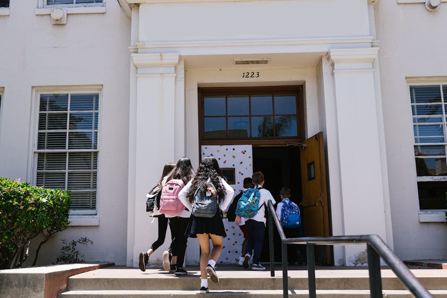 What Texas Parents Should Expect From Your School's Front Door What Texas Parents Should Expect From Your School's Front Door